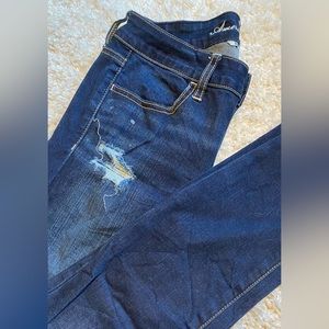 American Eagle Distressed Jegging